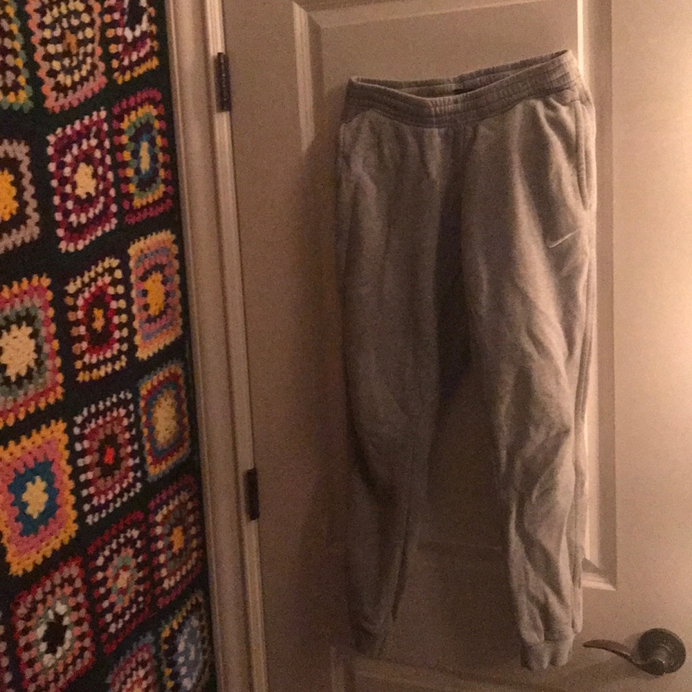 Nike Tapered Sweatpants/Joggers